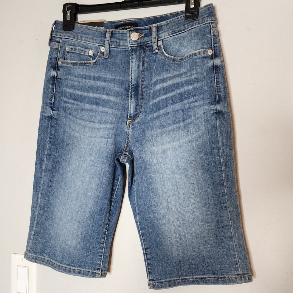 NWT Banana Republic highrise 10" denim shorts. Light to medium wash.  Size 27.
